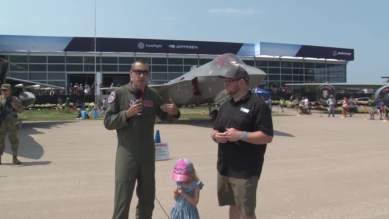 EAA AirVenture Plane Talk: G22  F-35 - Lt Col Mike "Germ" Koob