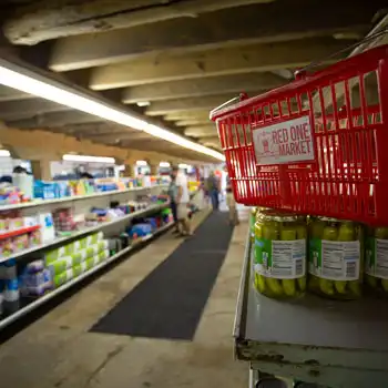 Red One Market